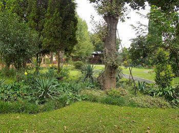 Sarabi Country Lodge Kempton Park Exteriör bild